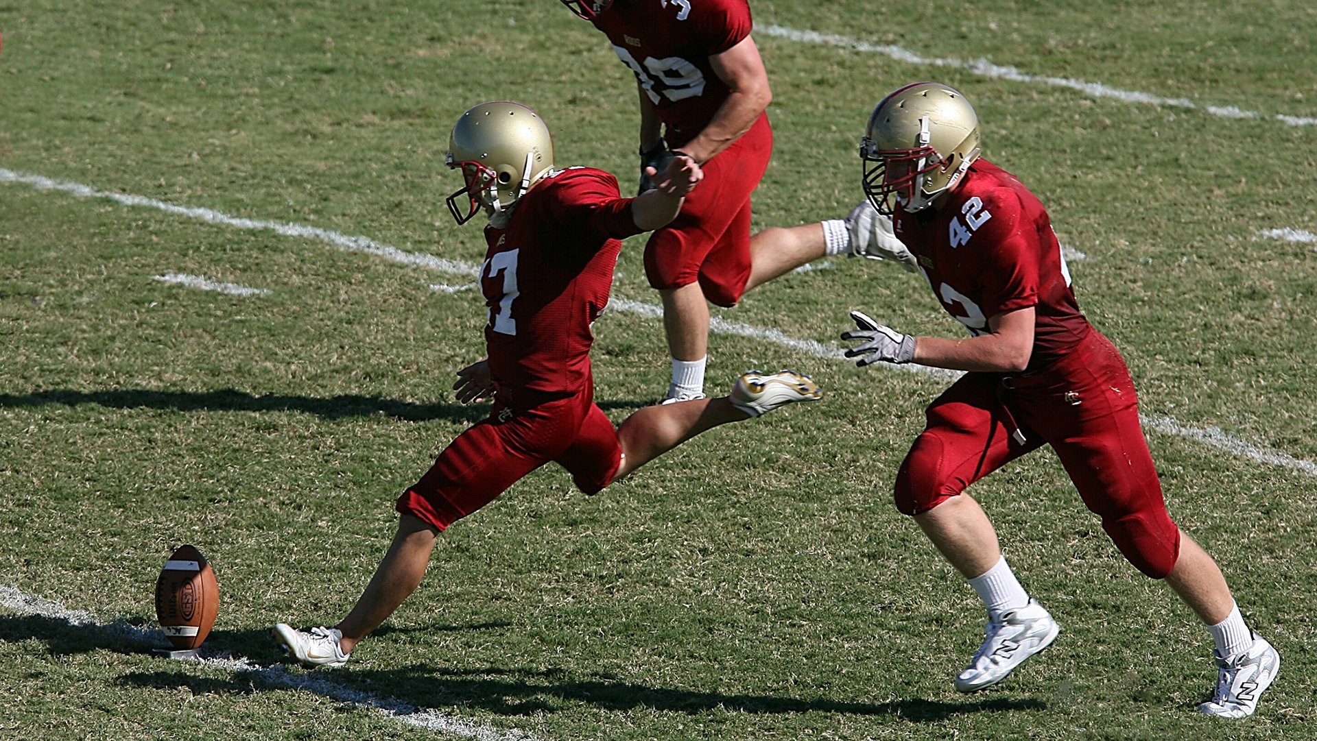 中国男子4×200米自由泳接力决赛表现超预期,4×100米自由泳接力赛