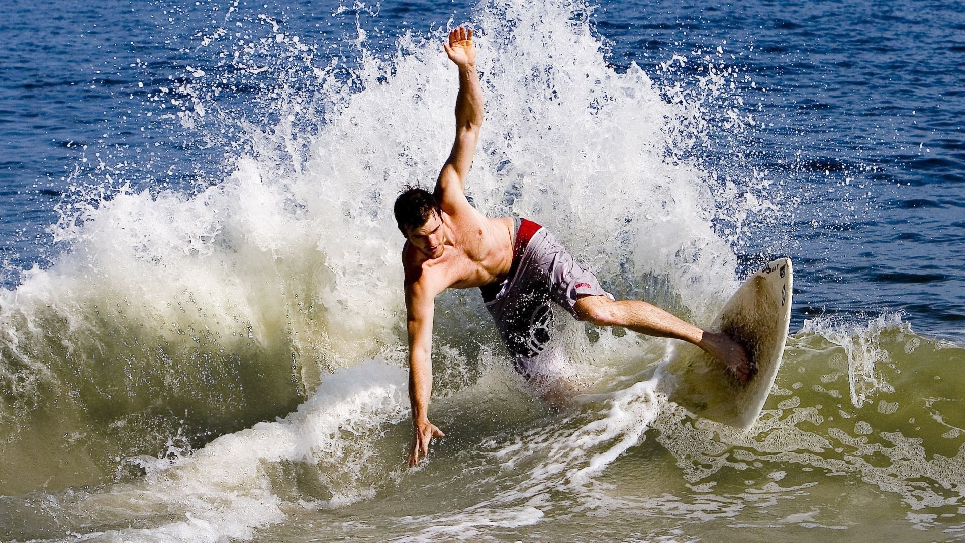 杨瀚森宣布参加NBA选秀挑战国际篮球舞台，杨瀚森身高